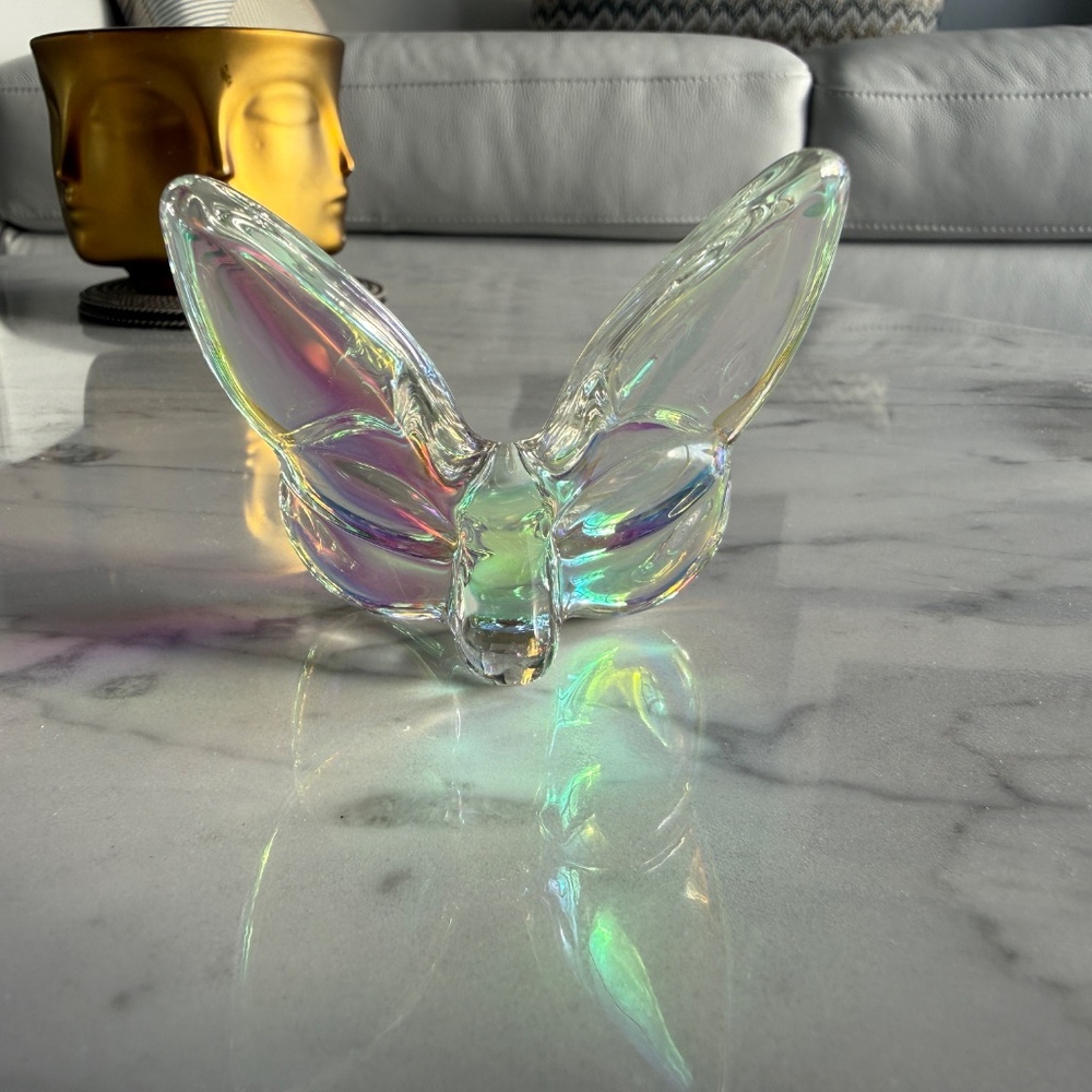 🦋 NEW Iridescent Crystal Butterfly Figurine | Rainbow Glass Decor Light Catcher - Picture 5 of 5